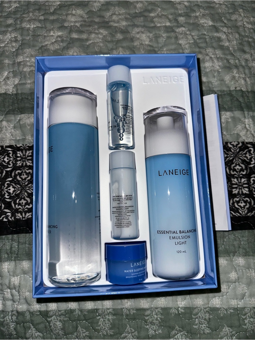 Laneige Set - Picture 5 of 6